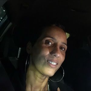 Meet your Posher, Jaye